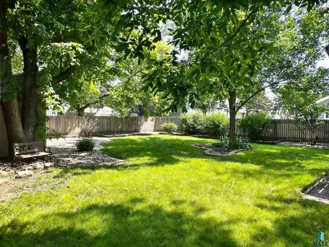 517 E 3rd St, Miller, SD 57362 photo 51