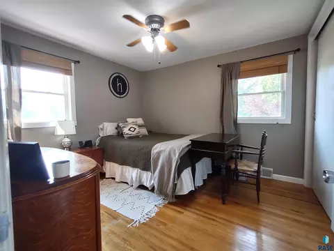 517 E 3rd St, Miller, SD 57362 photo 18