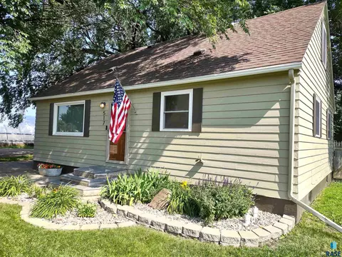 517 E 3rd St, Miller, SD 57362 photo 53