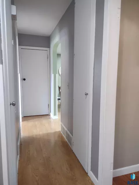 517 E 3rd St, Miller, SD 57362 photo 24