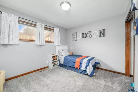 105 E 6th St, Dell Rapids, SD 57022 photo 13