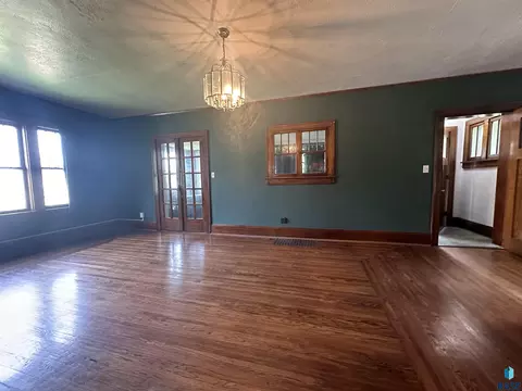108 NW 4th St, Madison, SD 57042 photo 12