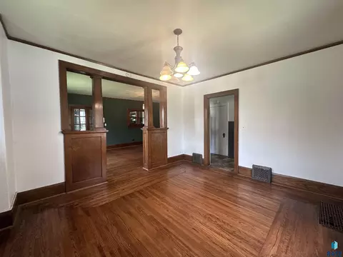 108 NW 4th St, Madison, SD 57042 photo 16