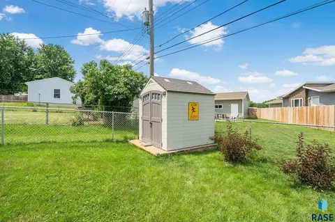 3408 E 15th St, Sioux Falls, SD 57103 photo 23