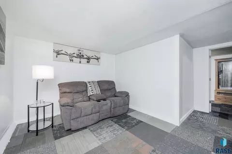 3408 E 15th St, Sioux Falls, SD 57103 photo 14