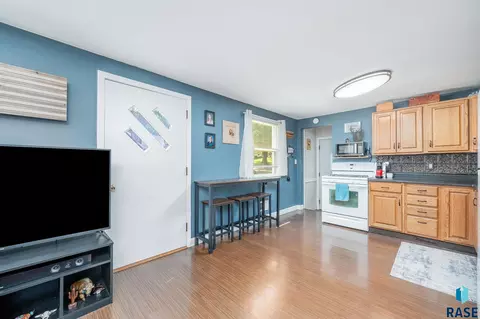 3408 E 15th St, Sioux Falls, SD 57103 photo 5