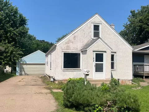 1123 N Dakota Ave, Sioux Falls, SD 57104