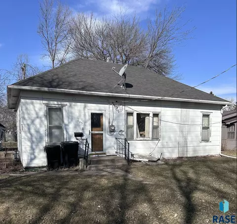 405 S Poplar St, Worthing, SD 57077 photo 1