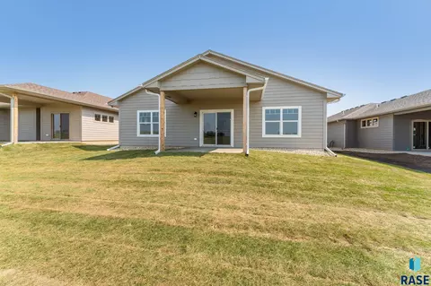 917 S Brek Ave, Brandon, SD 57005 photo 24