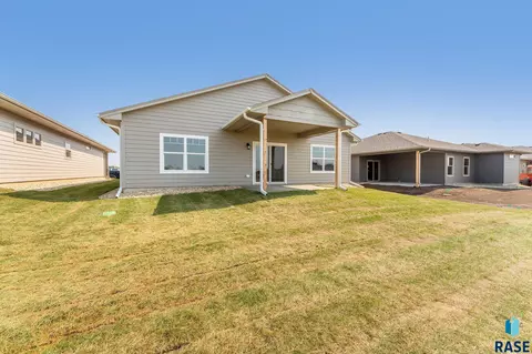 917 S Brek Ave, Brandon, SD 57005 photo 23
