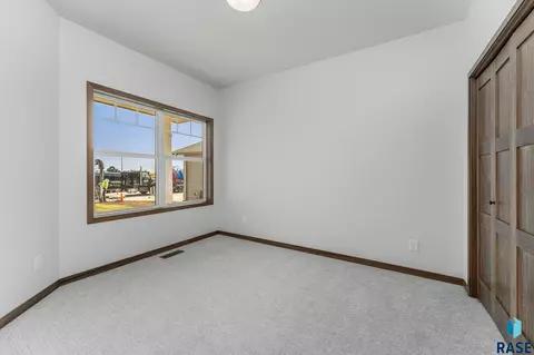 917 S Brek Ave, Brandon, SD 57005 photo 18