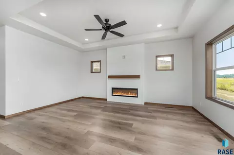 917 S Brek Ave, Brandon, SD 57005 photo 8