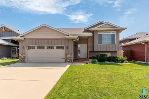 4400 S Wassom Ave, Sioux Falls, SD 57106
