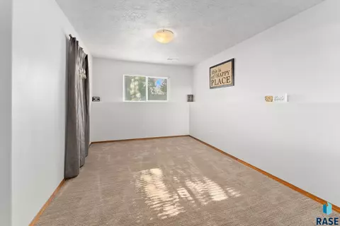 5013 S Anthony Ave, Sioux Falls, SD 57106 photo 31