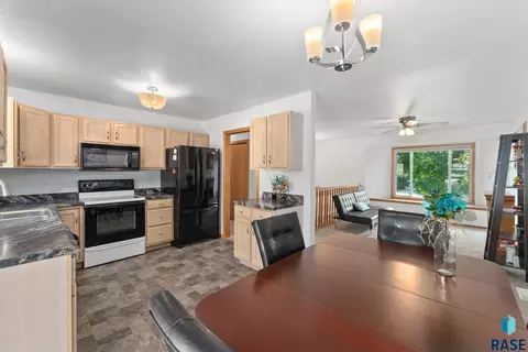 5013 S Anthony Ave, Sioux Falls, SD 57106 photo 8