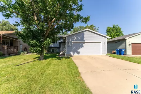 5013 S Anthony Ave, Sioux Falls, SD 57106 photo 2