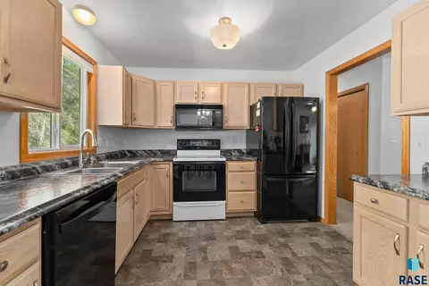 5013 S Anthony Ave, Sioux Falls, SD 57106 photo 11
