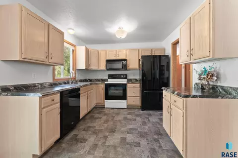 5013 S Anthony Ave, Sioux Falls, SD 57106 photo 10