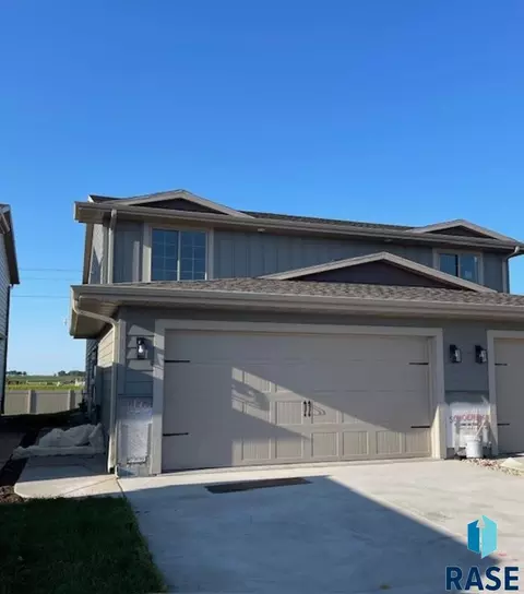 9555 W Dolores Dr, Sioux Falls, SD 57106