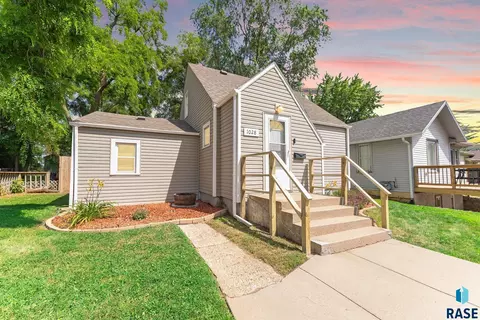 1028 N Duluth Ave, Sioux Falls, SD 57104