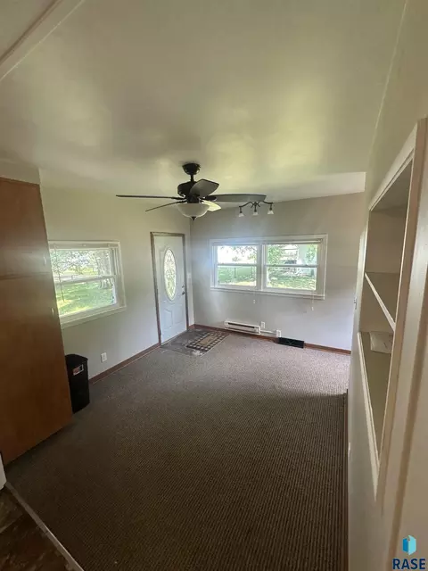 314 9th St, Springfield, SD 57062 photo 21