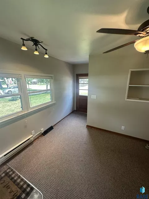 314 9th St, Springfield, SD 57062 photo 6