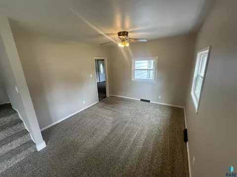 314 9th St, Springfield, SD 57062 photo 10