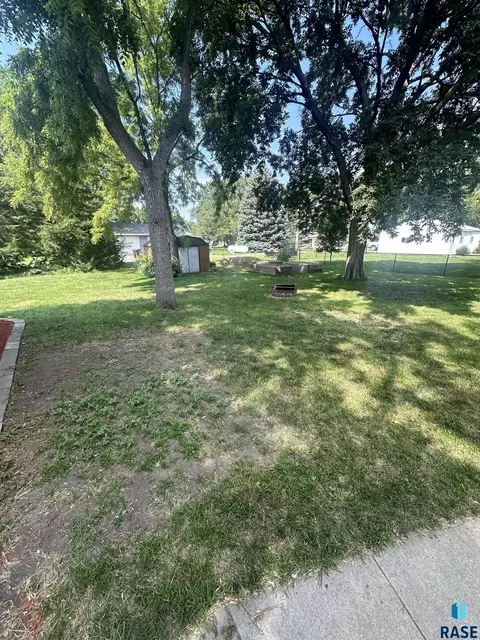 314 9th St, Springfield, SD 57062 photo 4