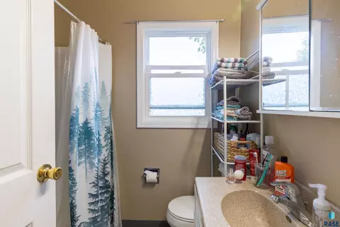 920 Park St, Centerville, SD 57014 photo 5