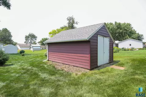 504 E 3rd St, Colton, SD 57018 photo 32