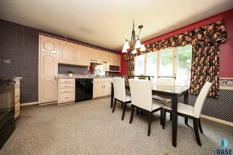 504 E 3rd St, Colton, SD 57018 photo 9