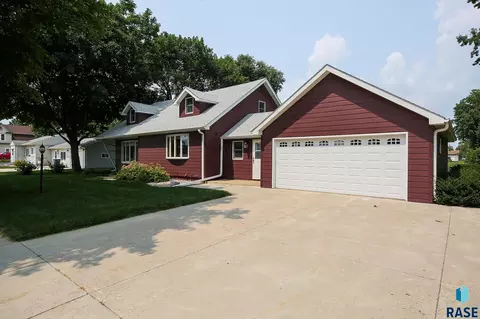 504 E 3rd St, Colton, SD 57018 photo 4