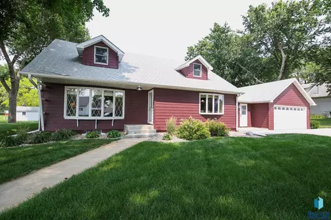 504 E 3rd St, Colton, SD 57018 photo 3