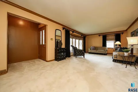 504 E 3rd St, Colton, SD 57018 photo 5