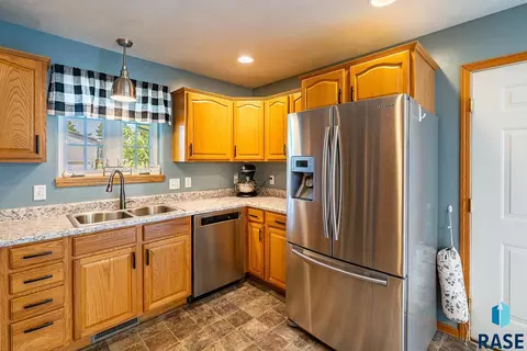 539 Suni Ave, Baltic, SD 57003 photo 10
