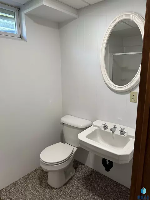 629 S Dewald St, Freeman, SD 57029 photo 42
