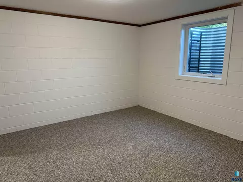 629 S Dewald St, Freeman, SD 57029 photo 39