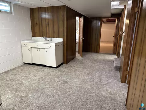 629 S Dewald St, Freeman, SD 57029 photo 37