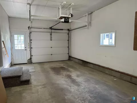 629 S Dewald St, Freeman, SD 57029 photo 53