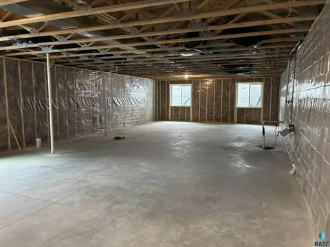 423 S Chicago Ave, Sioux Falls, SD 57103 photo 12