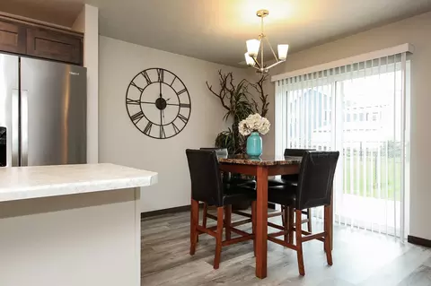 6544 W 6th Pl, Sioux Falls, SD 57107 photo 8