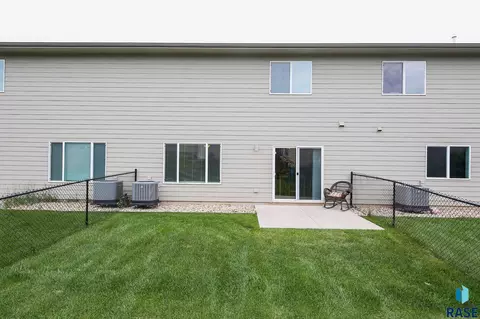 6544 W 6th Pl, Sioux Falls, SD 57107 photo 10