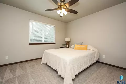 6544 W 6th Pl, Sioux Falls, SD 57107 photo 13