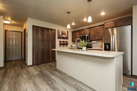 6544 W 6th Pl, Sioux Falls, SD 57107 photo 6