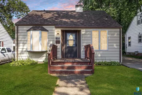 816 N Summit Ave, Sioux Falls, SD 57104