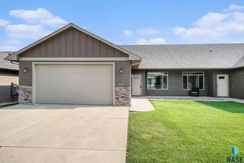 8809 W Annabelle St, Sioux Falls, SD 57106