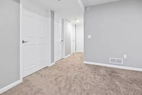 515 S Duluth Ave, Sioux Falls, SD 57104 photo 9