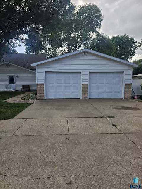 116 4th St E, Jasper, MN 56144 photo 3