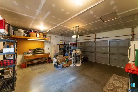 205 W Chicory Dr, Brandon, SD 57005 photo 41
