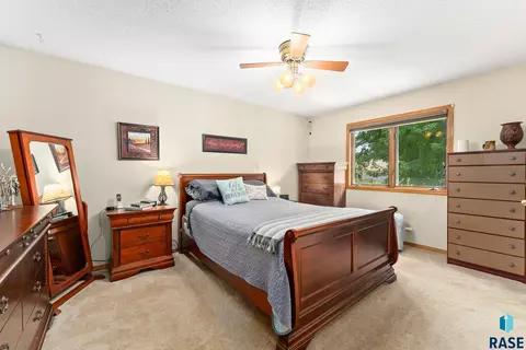 205 W Chicory Dr, Brandon, SD 57005 photo 20